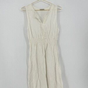 Chic Cream Sleeveless Maxi Dress